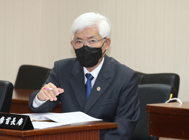 中选会主委李进勇24日赴立法院备询。（姚志平摄）
