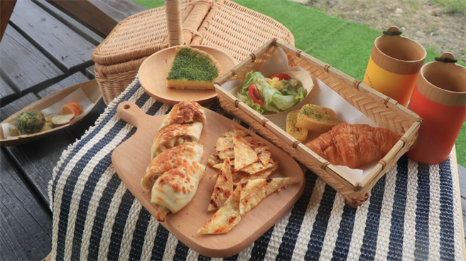 基隆市的和平岛地质公园自5月起推出岛昼会探索计画，民眾可以在活动期间，来一趟和平岛的深度自然及人文之旅。（北观处提供／张志康基隆传真）