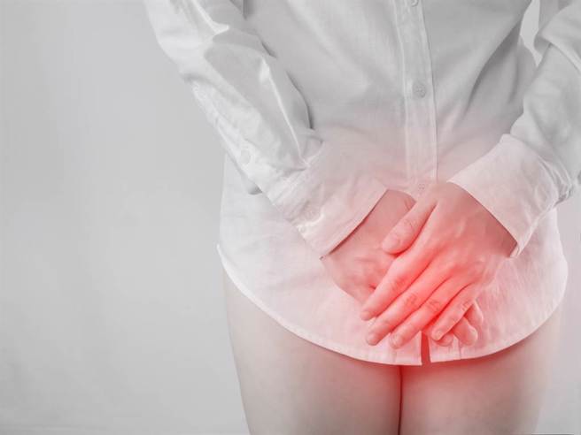 70多歲婦人10多年沒有性生活，下體突然異常出血，檢查竟是子宮頸癌。（示意圖／Shutterstock）