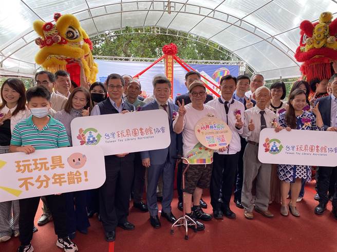 台湾玩具图书馆协会成立近20年，发展成全球最大二手玩具循环共享系统，近年累积回收逾500公吨玩具，服务足迹遍布台湾、东南亚及非洲等。（蔡明亘摄）