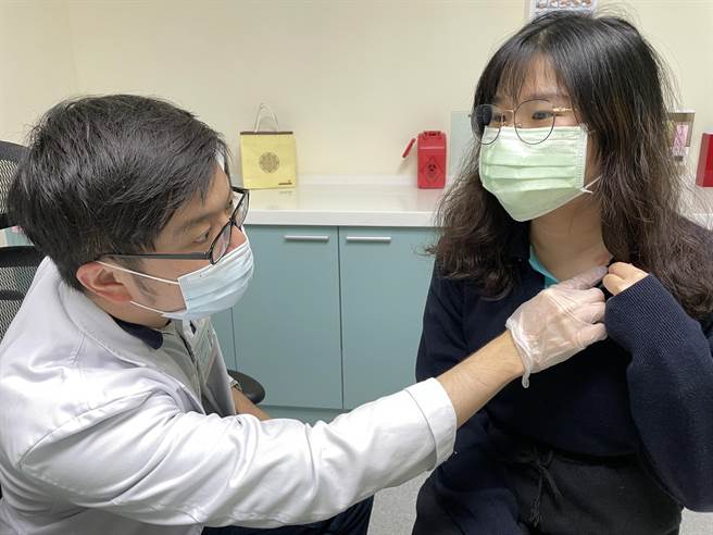 潘小姐确诊又长皮蛇。（乌日林新医院提供）