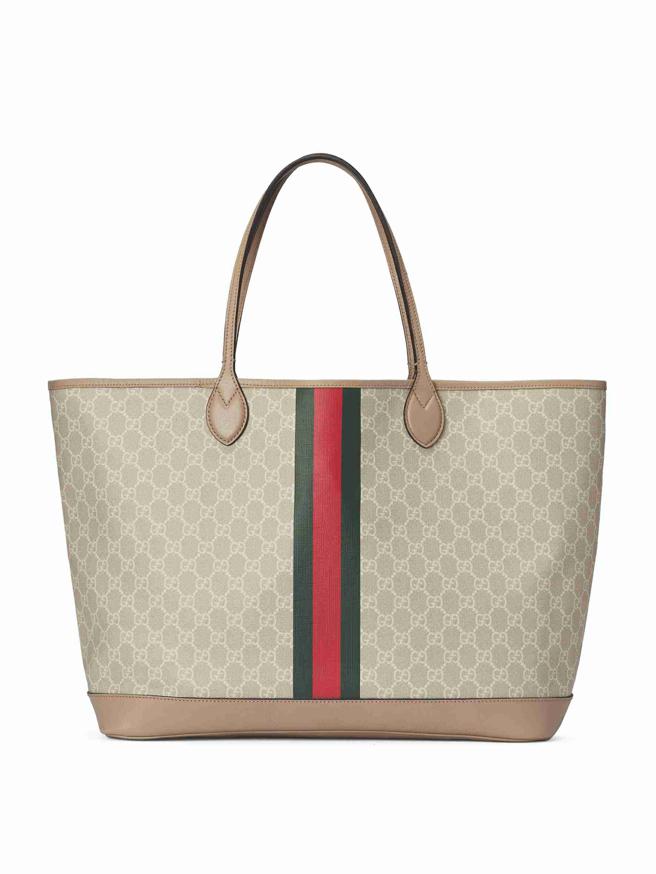 Gucci GG米白色大型托特包，4万9500元。（Gucci提供）