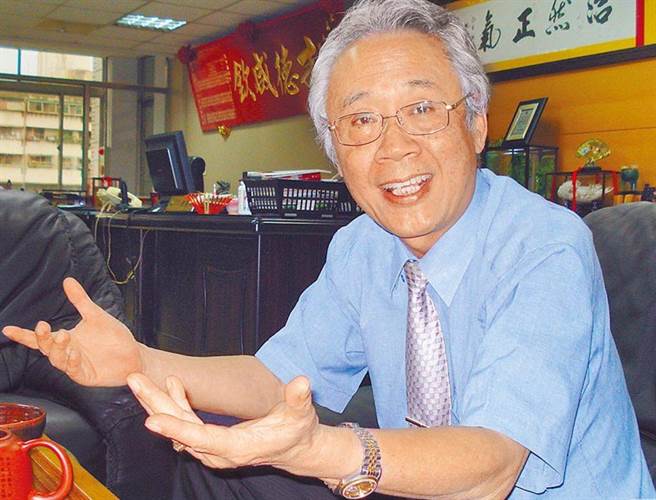 身为高市农会理事长的萧汉俊今晚发出声明，针对第6选区民调已公布，却迟迟不陈报中央核定，怒呛市党部没有原则，宣布退出国民党高雄市委员会本届立法委员提名审查小组。（本报资料照片）