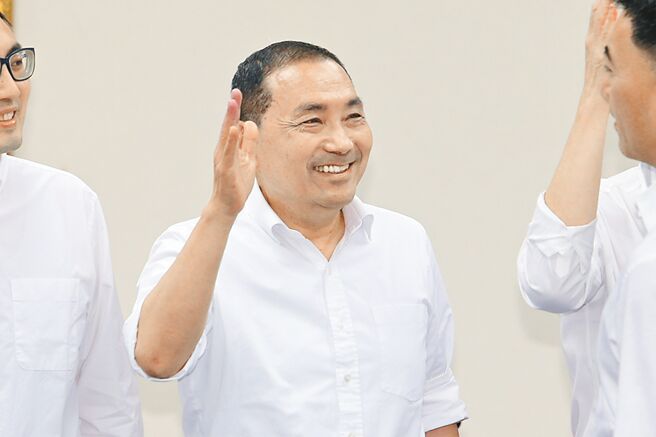 有媒体23日公布一份最新2024总统大选民调，民进党主席赖清德28％领先、新北市长侯友宜为24％居次、民眾党主席柯文哲22％排第三。图为新北市长侯友宜。（图／本报系资料照）