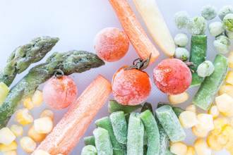 冷凍蔬菜沒營養？專家破解迷思 料理前注意1件事