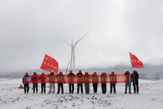 刷新世界紀錄！全球超高海拔單機容量最大風電機組吊裝成功