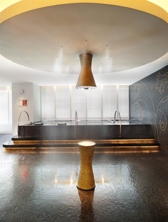 位于台北W饭店12楼的AWAY®纾压舱与全球W品牌旗下AWAY SPA推出新服务。（台北W饭店提供）