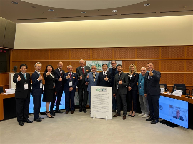 欧洲地区「福尔摩沙俱乐部」首届「团结峰会」通过声明，呼吁维持台海和平稳定及拓展台欧合作关系。（外交部提供／杨亚璇台北传真）