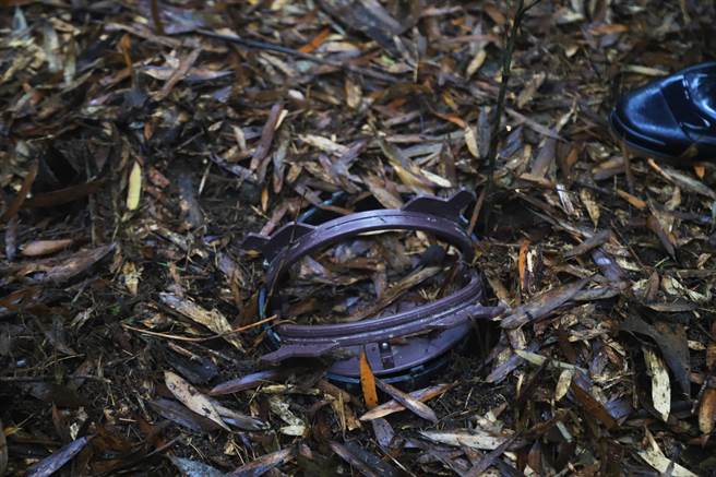 嘉义县梅山乡山区暗藏山猪吊陷阱。（嘉义县政府提供／廖素慧嘉县传真）