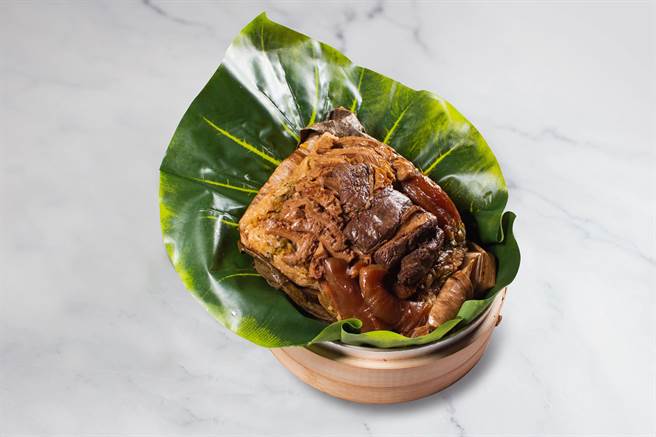 和牛三宝藤椒犇牛粽。（桃园喜来登酒店提供／蔡明亘桃园传真）