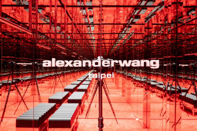 alexanderwang微风南山店是全球首间全新Logo专卖店。（alexanderwang提供）