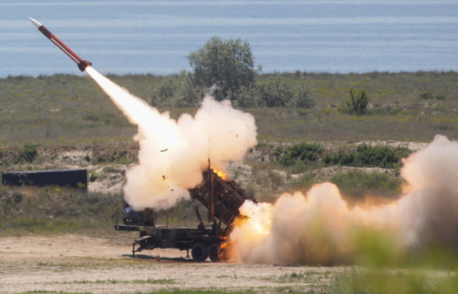 美制「爱国者」（Patriot）防空系统发射飞弹的资料照。（达志影像/Shutterstock）