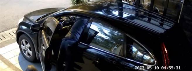 宜兰出现1名高雄来的许姓惯窃，从4月迄今陆续犯下近12件窃案，多以脚踏车或走路行窃。（民眾提供／吴佩蓉宜兰传真）