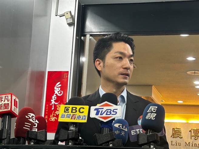 台北市长蒋万安26日上午主持交通会报，会前受访。（陈薏云摄）