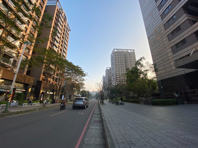 信义房屋统计，今年第一季桃园市住宅成屋之平均单价及总价，双双创下新高。（图/信义房屋 提供）