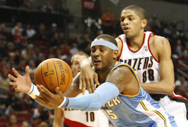 巴坦（右）生涯初期对位安森尼（左）。（美联社资料照）