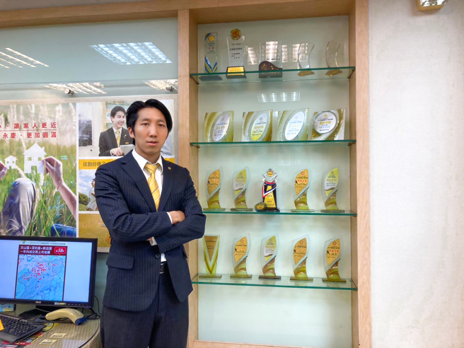 邓年成表示，为了保障消费者权益，永庆房屋不仅提供完整透明的实价登录资讯，更推出「真房价保证」，宣示不炒房不赚差价。(图/永庆房屋提供)