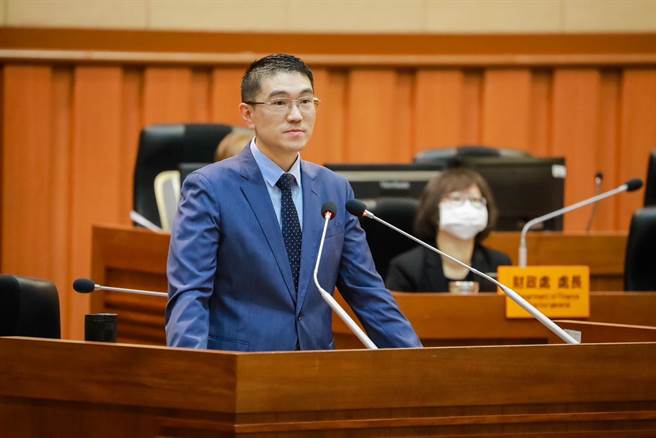 基隆市长谢国梁表示，感谢议员的指教，他和市府团队一定会细心积极规画，让建设与政策在他任内完成。（基隆市政府提供／徐佑升基隆传真）