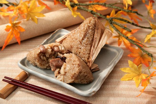 Mia C’bon石门农会十八王公肉粽(10入)，原价438元，特价388元。（京站提供）