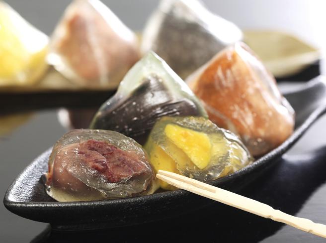 顺成蛋糕冰粽 (8入)推荐价400元/袋。（京站提供）