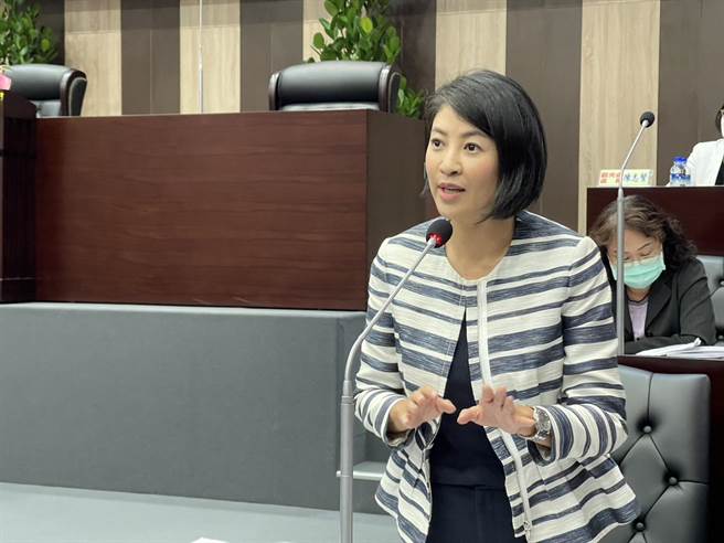 南投县长许淑华表示，13乡镇市皆有垃圾堆置问题，25日又获1县市、共9县市愿意协助清运，累计年清运量近9万吨。（杨静茹摄）