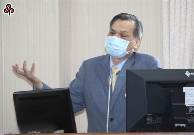 前国安局长陈明通的台大教职退休案与学伦案，对于台大看来已成为烫手山芋，对于教评会的讨论结果，校方迄今仍三缄其口，不愿正面回答。(本报资料照)