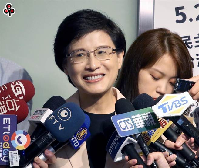 前立委郭正亮指出，前文化部長鄭麗君不可能列入不分區立委，應是做為蕭美琴不便回台時，擔任副總統的備胎。（趙雙傑攝）