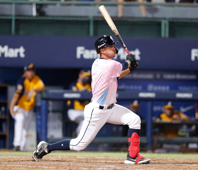 富邦悍将外野手陈真。（资料照，陈怡诚摄）