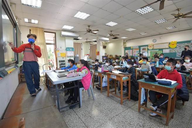 南投县国小自2018年起不再进行併校，遭议员反映出现学校多导致经费分散问题，要求县府重新检讨是否重启併校机制。（本报资料照／潘虹恩南投传真）