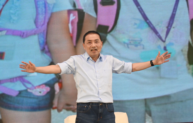 国民党总统参选人侯友宜参加「董事长开讲粉丝见面会」。(林瑞益摄)
