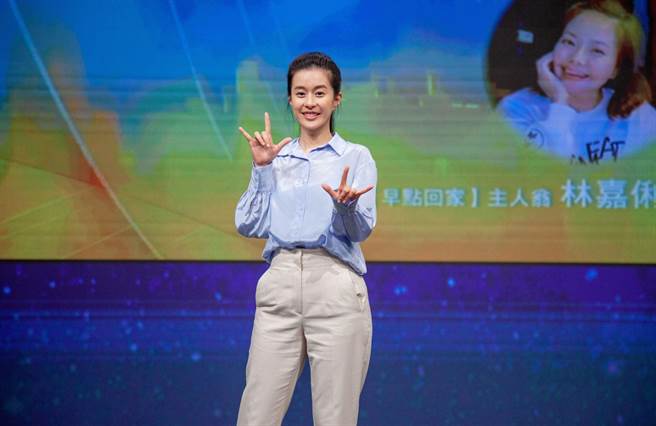 廖晓彤发起「声音藏在」计画，为聋朋友打造演唱会。（大爱提供）