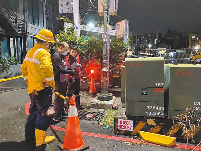 大陆籍钱姓男子2018年游台时在高雄疑因路灯漏电被电死，行政院函令称「大陆人不具中华民国国籍」，引爆是否能国赔争议。（图为路灯漏电意外示意图，本报翻摄资料照片）