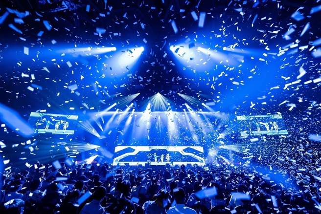 潮流巨星周汤豪将于6月3日在高雄巨蛋接力开唱，高市府观光局特别汇整周边美景及美食资讯，邀请歌迷一起嗨翻高雄。（高市府观光局提供／洪浩轩高雄传真）