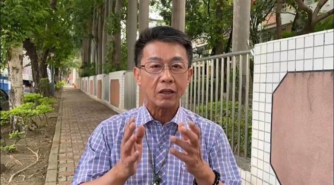 民进党籍立委许智杰3问侯友宜，要求他给人民清晰的政策论述，别只打迷糊仗。（许智杰提供／洪浩轩高雄传真）