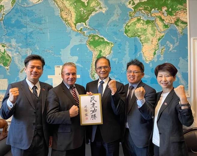 （翻摄自游锡堃脸书）