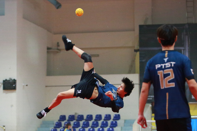 猛牛战神队陶秉业展现出色技巧。（中华民国藤球协会）