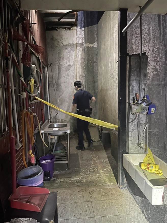 基隆市仁爱区传出一名独居老人在家中死亡数日，直到传出异味才被邻居发现。（翻摄照片／张志康基隆传真）