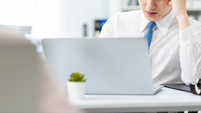 一名男网友抱怨会计师在社会地位不高，工作也很无趣。（图／示意图，达志影像）