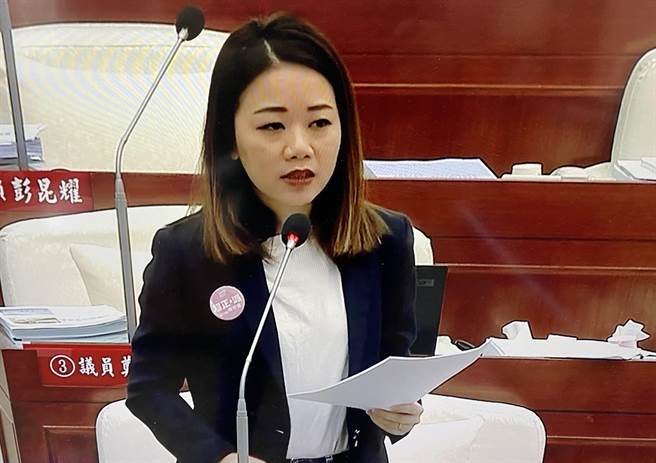 新竹市议员杨玲宜29日要求市府必须接续台大湳雅院区的用地取得，创造双赢。（新竹市议会提供／陈育贤新竹传真）