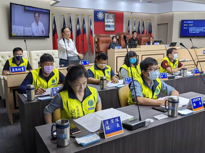 29日市长林世贤现身市代会报告，强调在不污染、不交通壅塞的情况下，能创造世界级的生命宗教圣地，还能创造商机，必要时将办理全市民调，让乡亲决定是否兴建。（吴建辉摄）
