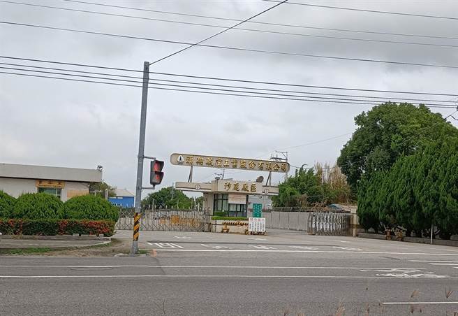 汉翔工业沙鹿厂29日发生女员工坠楼事件。（陈淑娥摄）