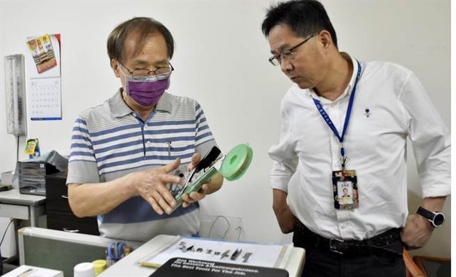 台中市经发局指出，全市核准特定工厂案件目前已达1847家，其中有90家业者申请核定用地计画，其中11家获核准。(台中市府提供)