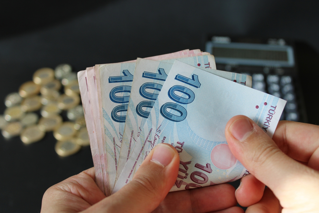 土耳其总统连任成功，大摩警告里拉匯率可能下探。（图／shutterstock）