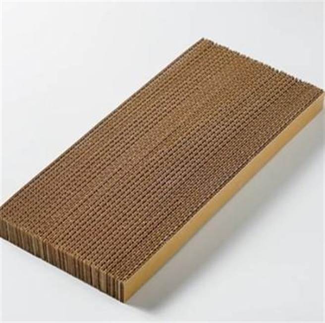 TNR好事生活网大 V 猫抓板，110元。（Uber Eats提供 ）