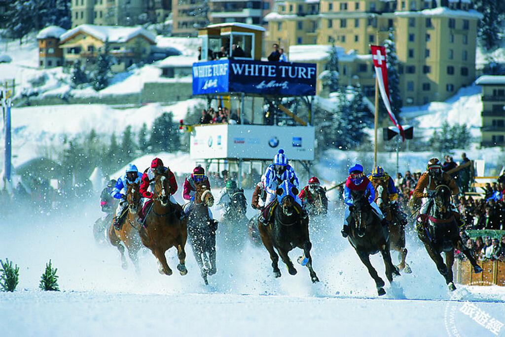 每年2月的第三個星期天，歐洲年度盛大的雪上賽馬「White Turf」。（圖／旅遊經）