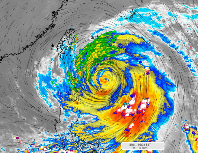 玛娃虽然强度减弱，但暴风圈半径仍达300公里，依然是一个强烈的热带系统。（翻摄自彭启明脸书）