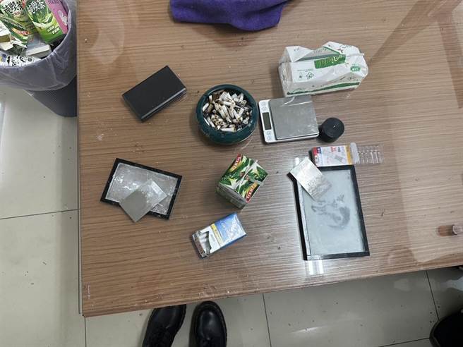 涉国际邮包走私毒品 调查局及刑事局扫荡明仁会桃园分会逮8嫌(调查局提供)