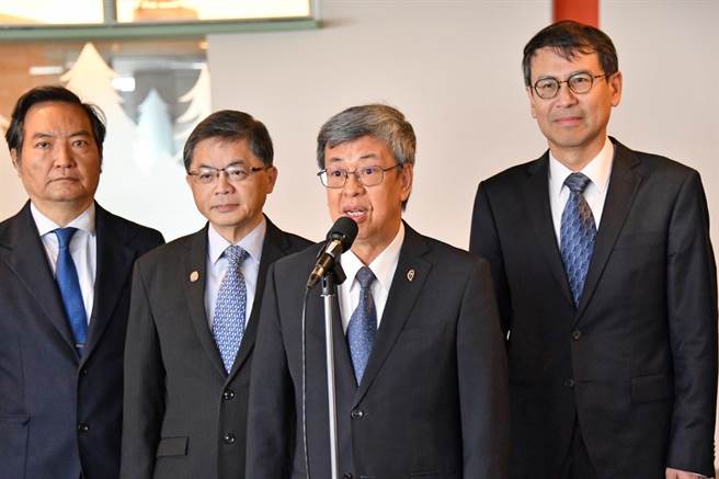 行政院长陈建仁30日出席产业自律反诈骗宣导系列活动记者会。（行政院提供）