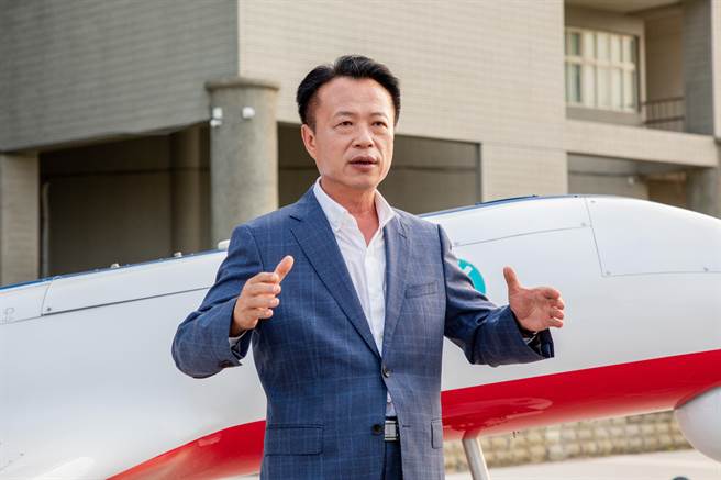 嘉义县长翁章梁再度荣获五星肯定，施政满意度更拿下81％，为全台唯一满意度超过8成首长。（嘉义县政府提供∕吕妍庭嘉义传真）