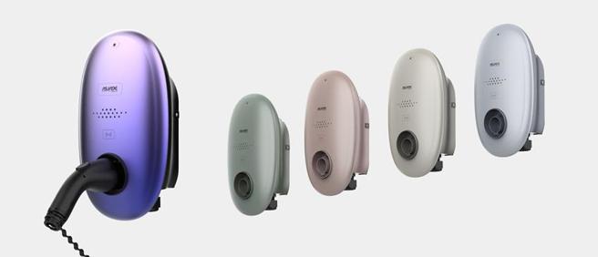 （华擎子公司华玉科技发表旗下首款Level 2交流智慧充电桩，搭载自家研发云端能源管理平台。图／华擎提供）